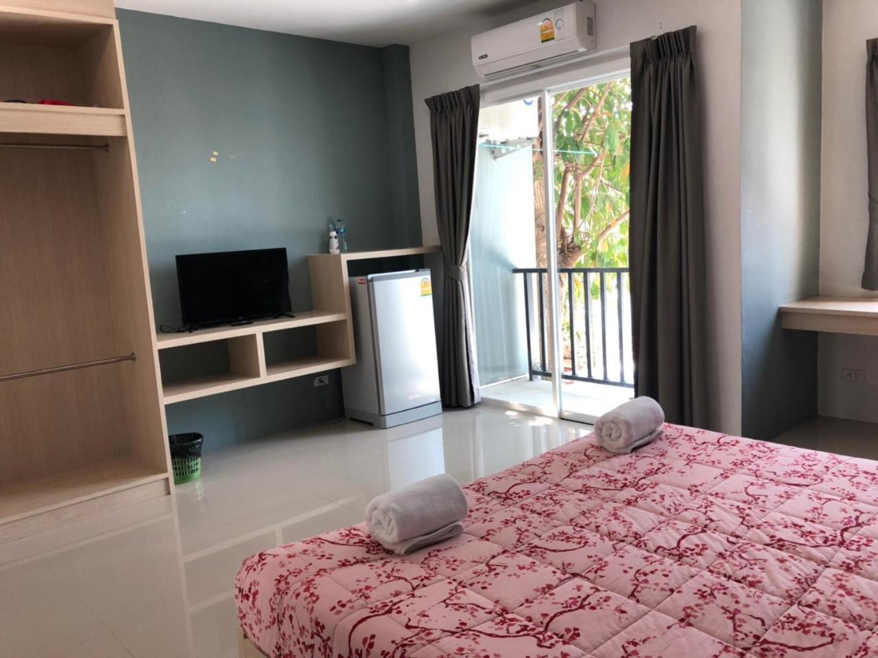 Khao Oat Airport Hotel Nai Yang Exterior photo