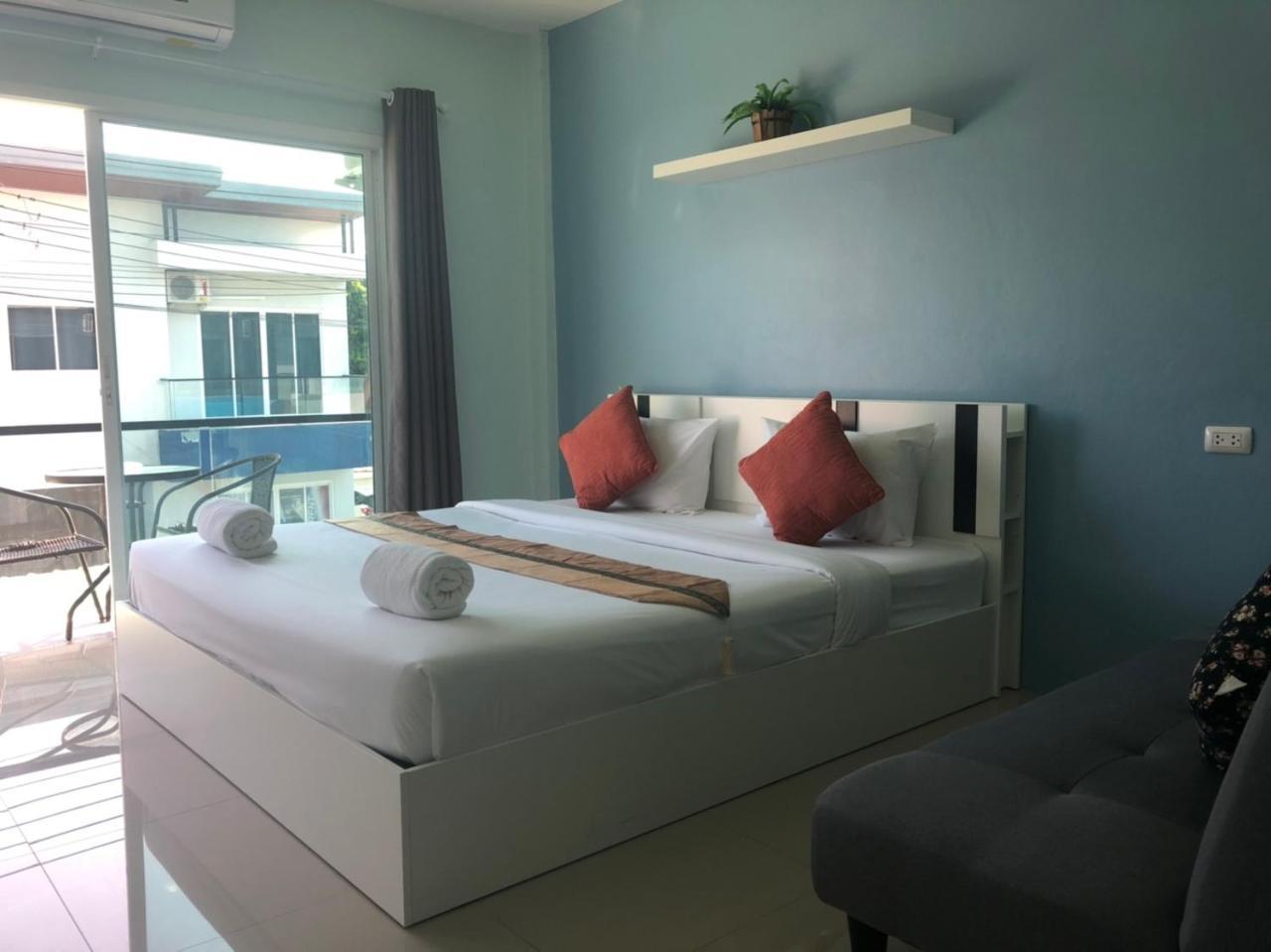 Khao Oat Airport Hotel Nai Yang Exterior photo